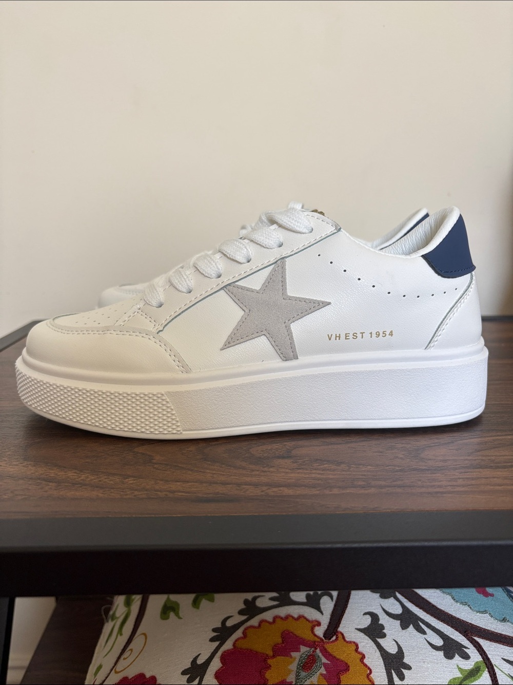 New Vintage Havana Sneakers - Picture 4 of 6